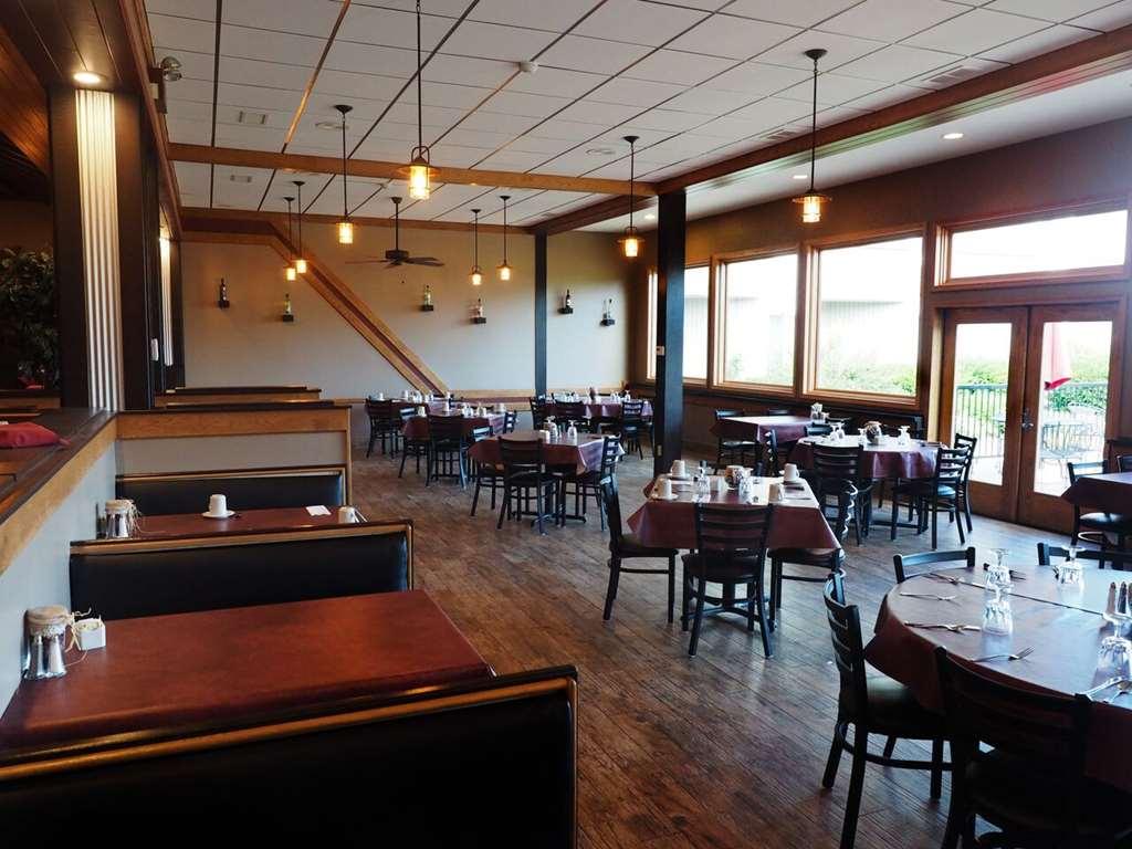Evergreen Resort Cadillac Restaurant billede